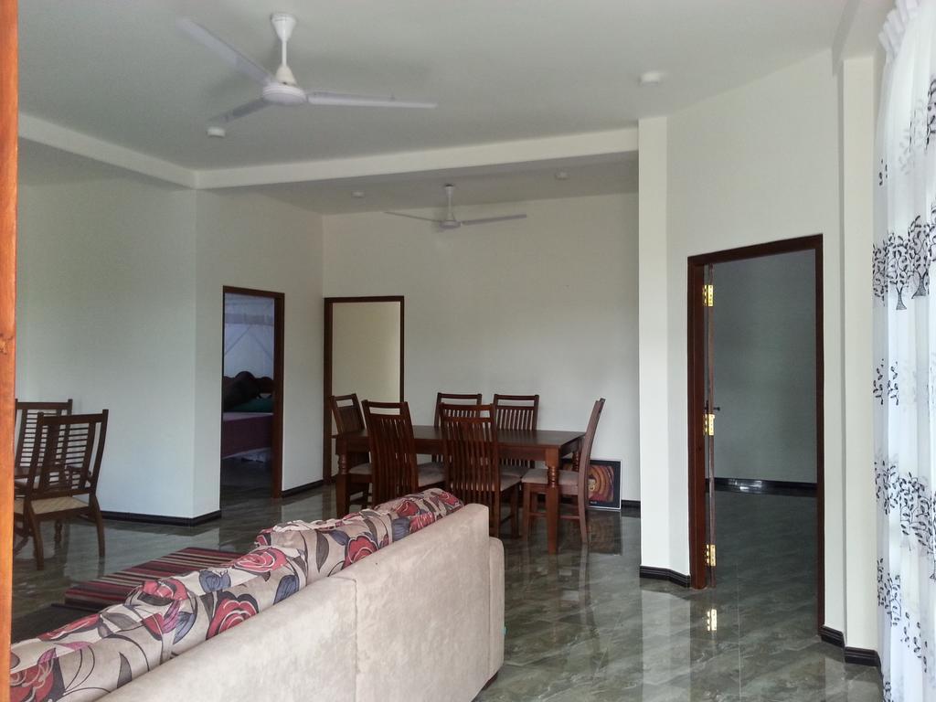 Coral Palm Villa And Apartment Unawatuna Cameră foto